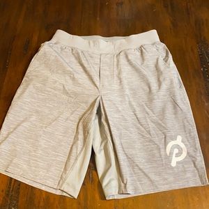 NEW LULULEMON X PELOTON LINED SHORTS🖤